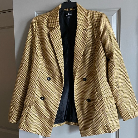 Lulu’s Plaid Double Breasted Blazer - Picture 4 of 5